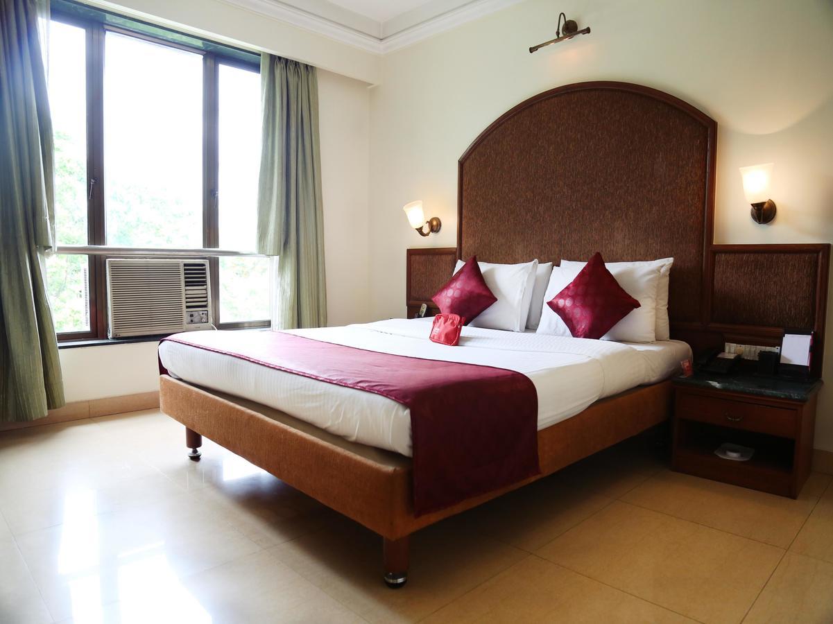 Hotel Srimaan Пуна Экстерьер фото